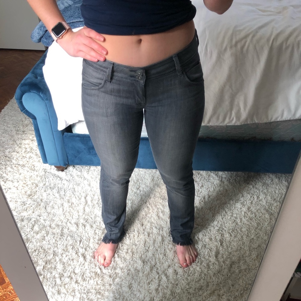 Low waisted jeans by Hudson